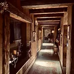 Relais Du Chateau Blanc 4* La Thuile