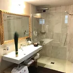 Relais Du Chateau Blanc Hotel La Thuile