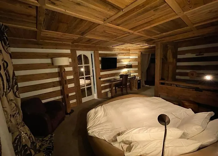 Relais Du Chateau Blanc 4* 拉蒂勒