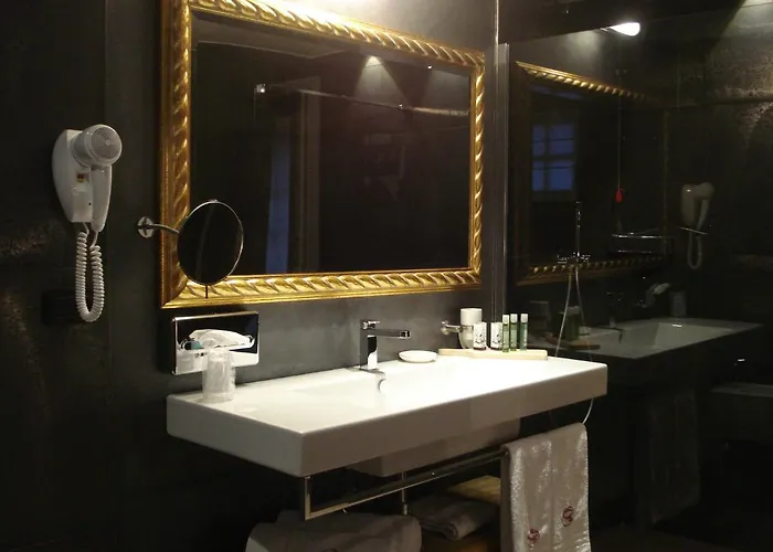 Relais Du Chateau Blanc 호텔